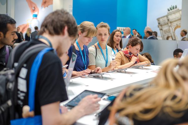 31 Trade Show Trivia Game Examples
